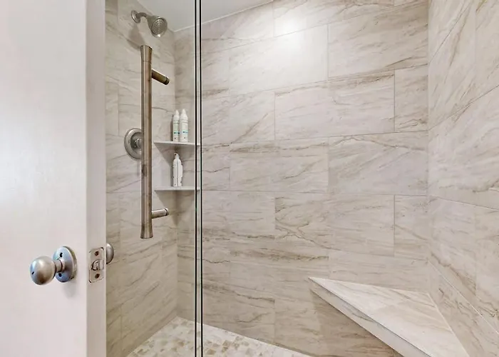 Desirable With Great Location Views Balcony Pools & Game Ferienhaus