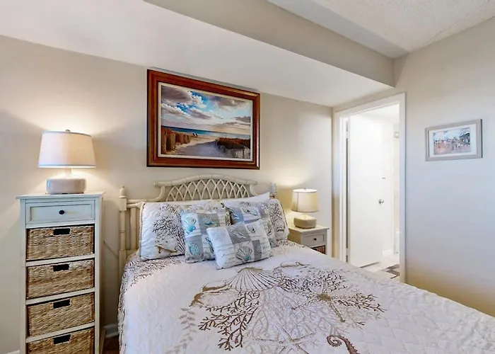 Ferienhaus Desirable With Great Location Views Balcony Pools & Game *