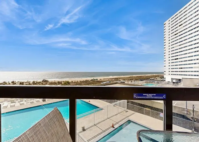 Desirable With Great Location Views Balcony Pools & Game *